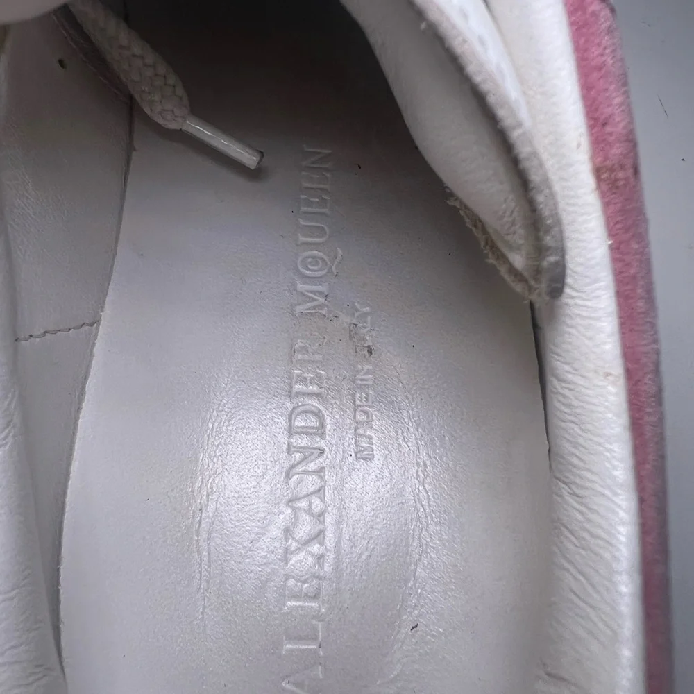 Alexander McQueen Sneakers. Size 37.